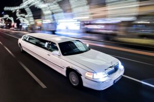 Exlcusive linloln limo represents Limousine services in Budapest for every occasion.